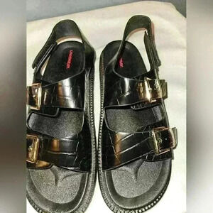 Unionbay Womans Sandal Size 11